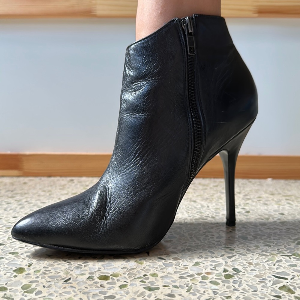 Black Steve Madden leather booties